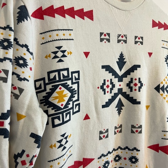 Patterned White Sweater - Picture 2 of 4